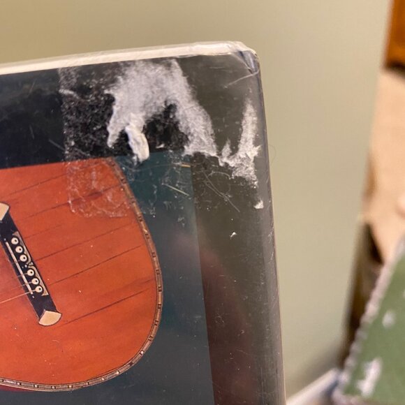 Acoustic Guitars And Other Fretted Instruments Photograph History Hardcover - Picture 3 of 11